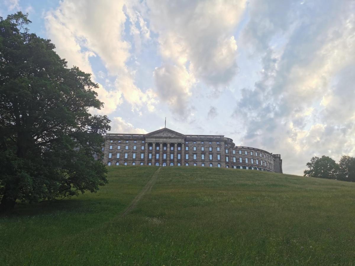 Schoene 3-Zimmer Erdgeschosswohnung Am Bergpark,Unesco,Therme,Train, Wilhelmshoeher Allee 329 카셀 외부 사진
